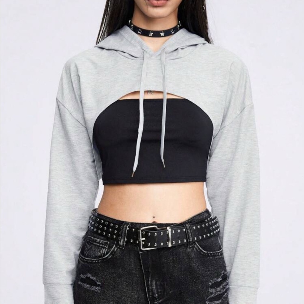 Gray long sleeve cropped hoodie with cut out design - Picture 3 of 3